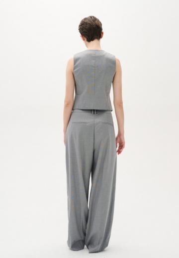 Джинсовая жилетка