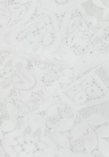 Трусы на бедрах