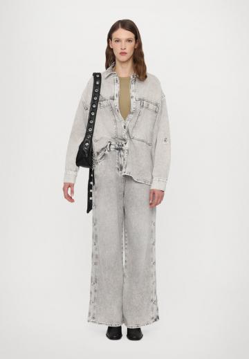 Джинсы бойфренда