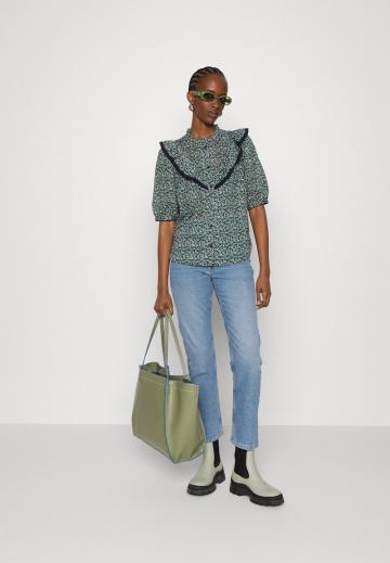 Джинсы бойфренда