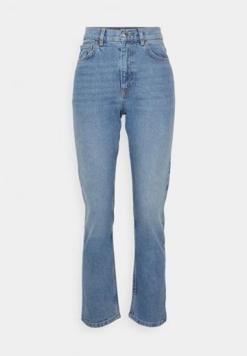 Джинсы бойфренда