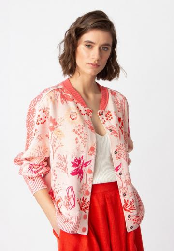 Жаккардовая вязаная кофта