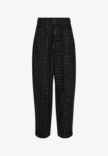 Прямые джинсы