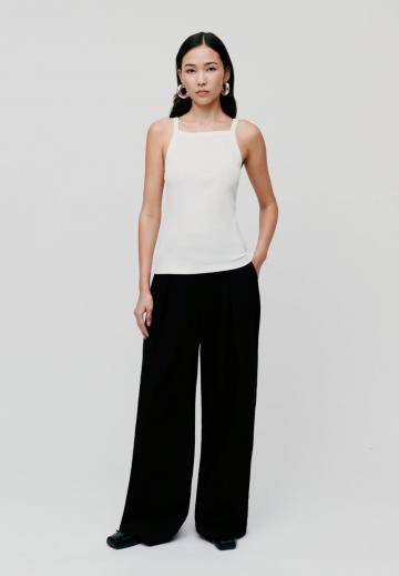 Топ на бретельках