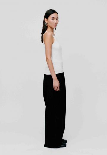 Топ на бретельках