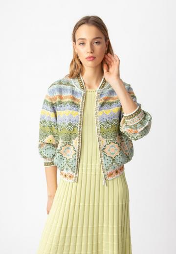 Жаккардовая вязаная кофта