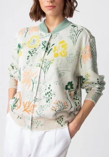 Жаккардовая вязаная кофта