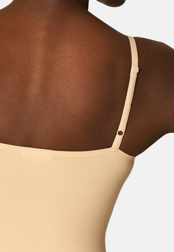 Топ на бретельках