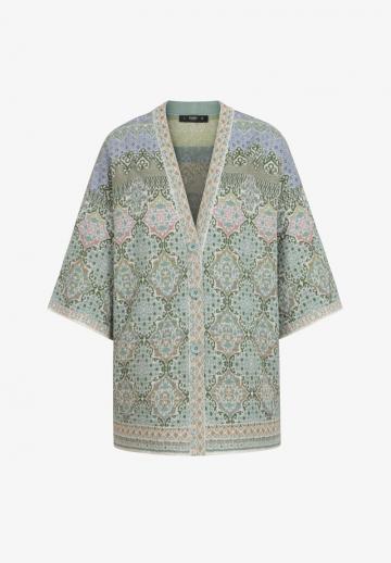 Жаккардовая вязаная кофта