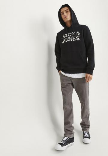 Узкие джинсы