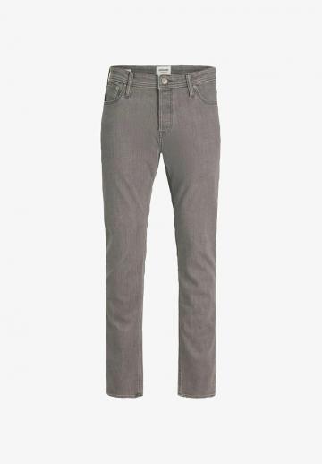 Узкие джинсы