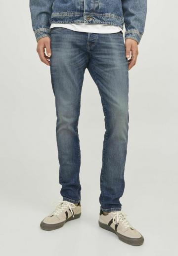 Узкие джинсы