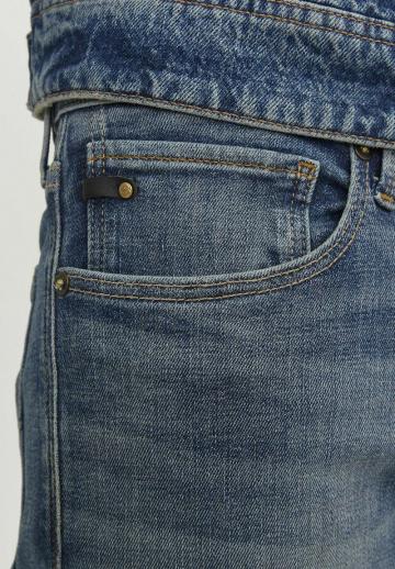 Узкие джинсы