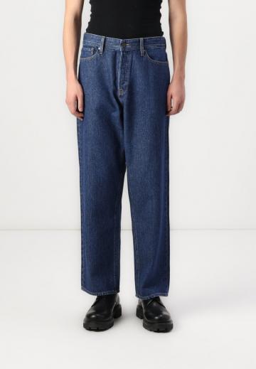 Свободные джинсы