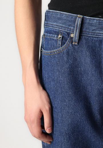 Свободные джинсы
