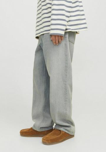 Свободные джинсы