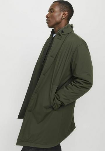 Шерстяное пальто