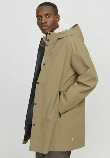 Куртка-дождевик