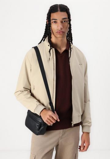 Куртка бомбер