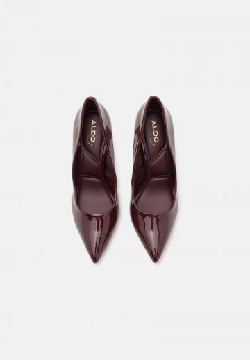 Туфли на высоком каблуке