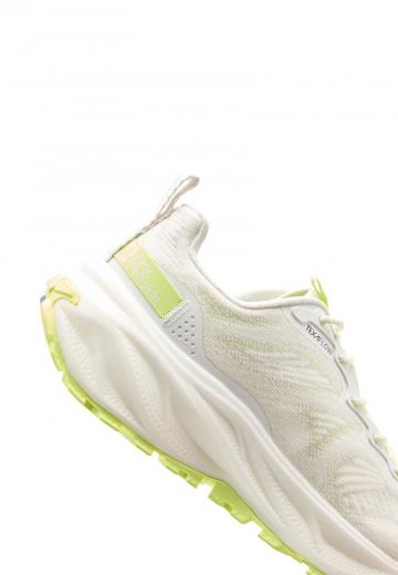 Походные ботинки