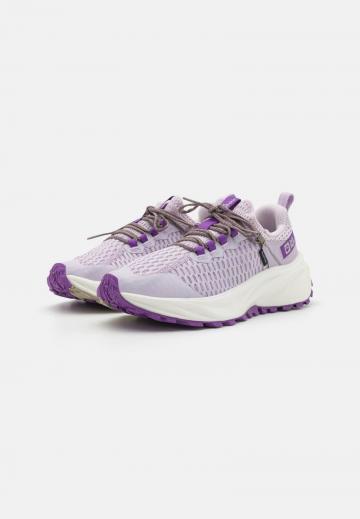 Походные ботинки