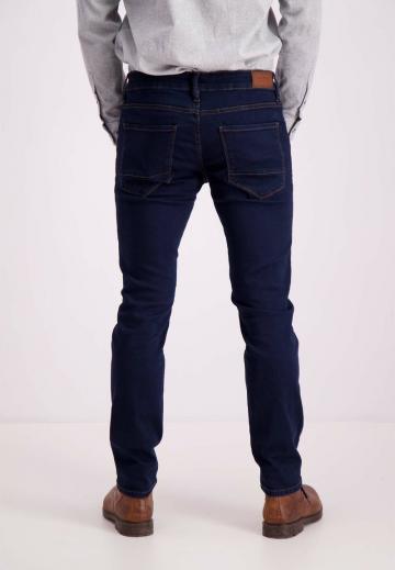 Узкие джинсы