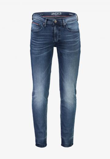 Узкие джинсы