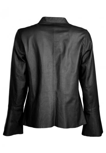 Короткая куртка