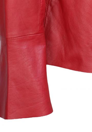 Короткая куртка