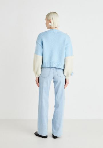 Свободные джинсы