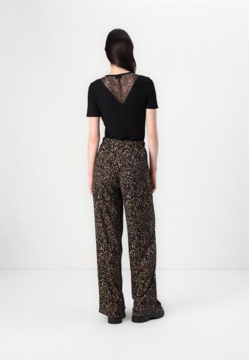 Широкие брюки