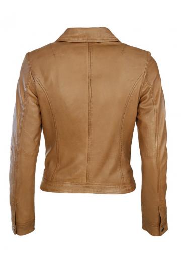 Короткая куртка