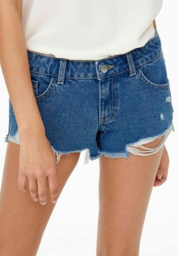 Узкие джинсы