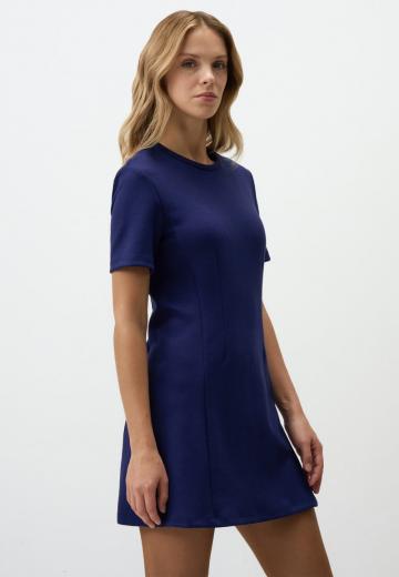 Короткое платье