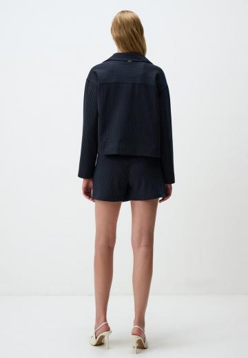 Короткая куртка