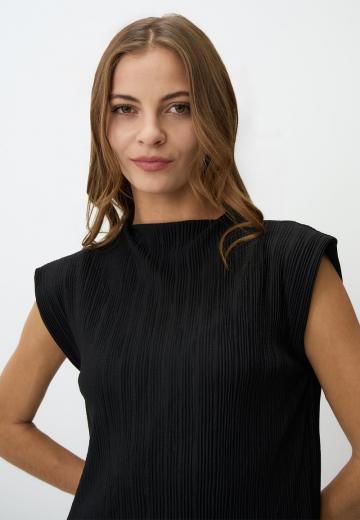 Вязаное платье