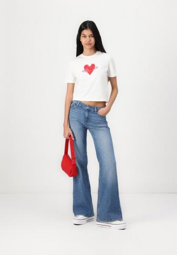 Клешеные брюки