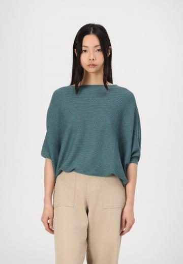 Пуловер с рукавом три четверти