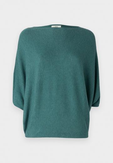 Пуловер с рукавом три четверти