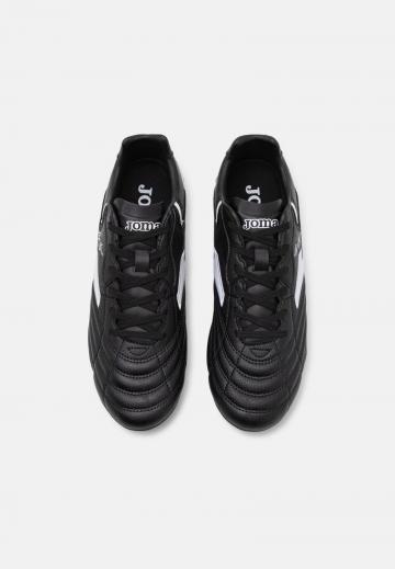 Футбольные бутсы