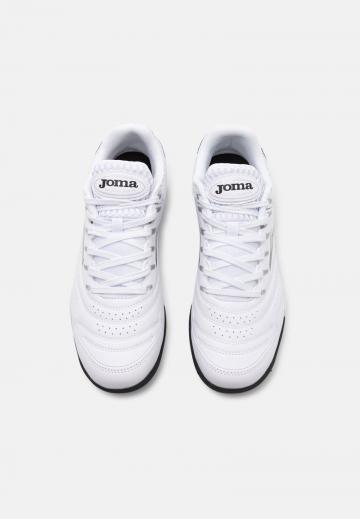 Футбольные бутсы