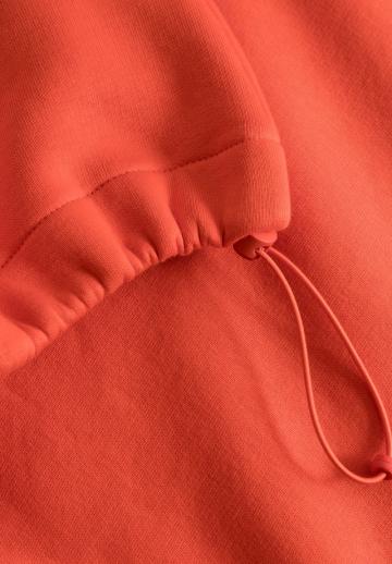 Пуловер с капюшоном