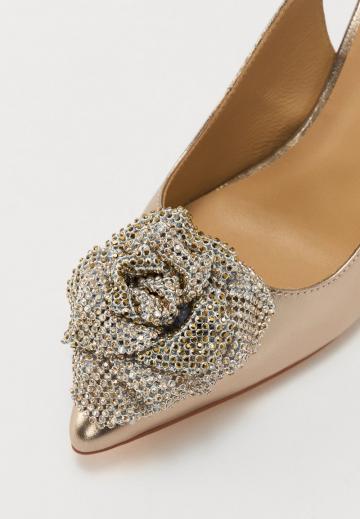 Туфли на высоком каблуке