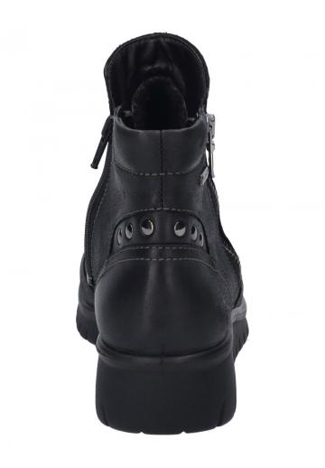 Сапожки на танкетке