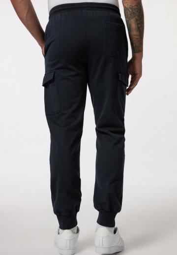 Брюки с накладными карманами