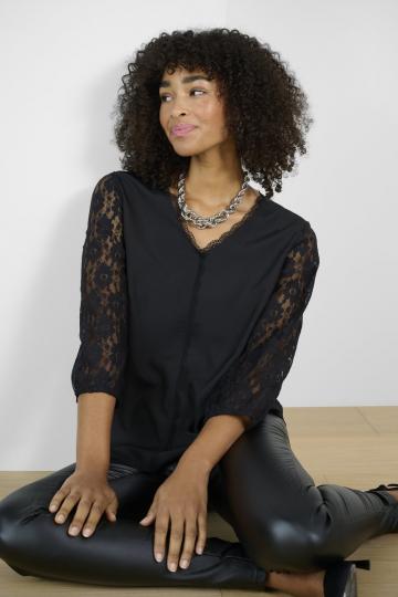 Кружевная блузка