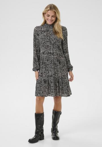 Короткое платье