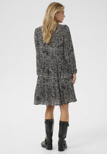 Короткое платье