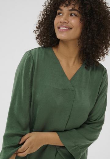 Атласная блузка